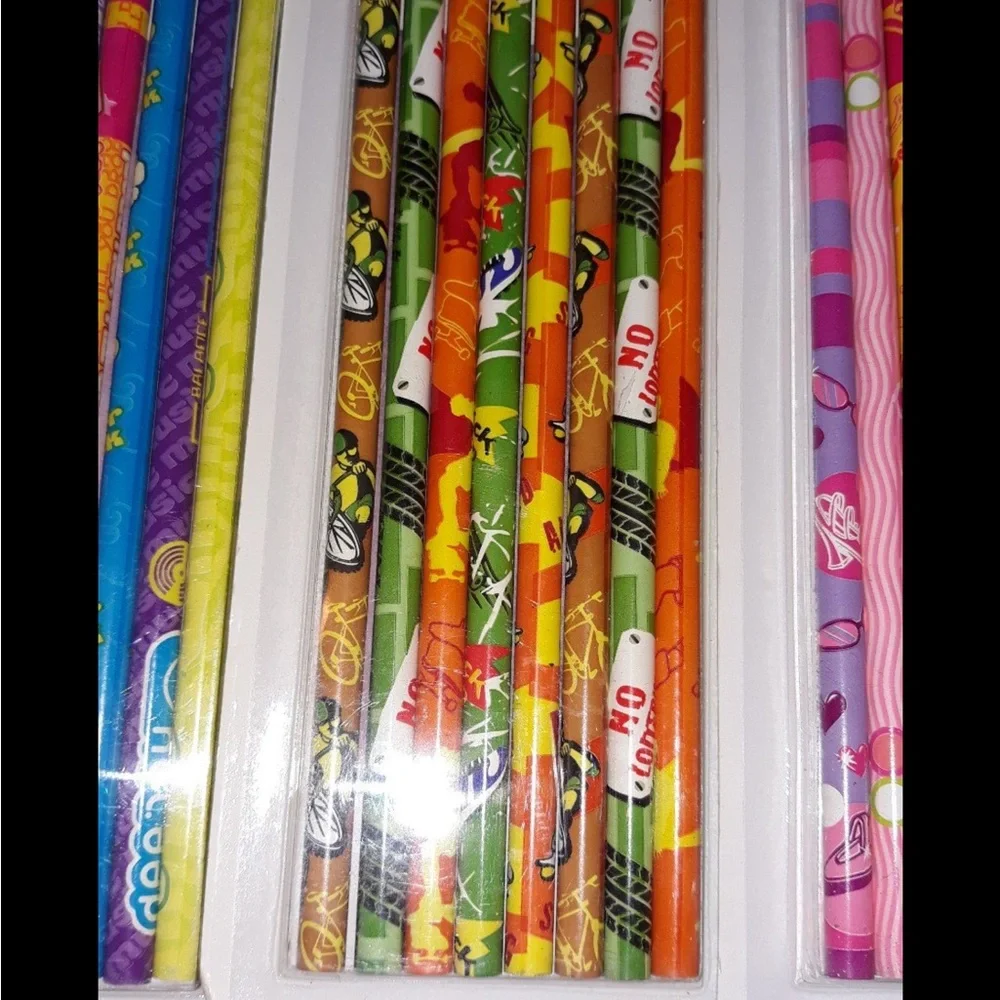 3pks =24 pc Freestyle Vibrant Party Pencil Collection new 2006 collection